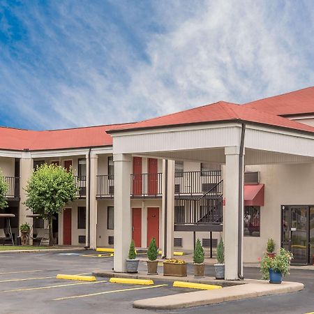 Super 8 By Wyndham Bryant Little Rock Area Motel Dış mekan fotoğraf